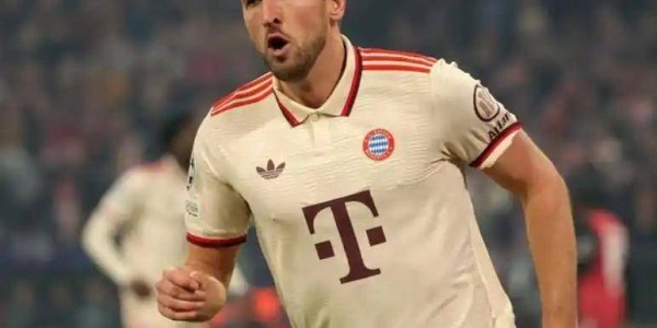 霍尔茨纳暗示凯恩存在着转会的可能性，孔帕尼要让队伍转型