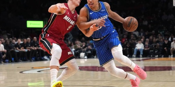 班凯罗31+12阿德巴约21+12 魔术险胜热火