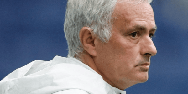 2-1！穆帅有望逆袭：本菲卡不败差榜首7分，下轮赢波尔图或能争冠